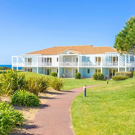 Near The Beaches Of Les Sables D Olonne * Château-dʼOlonne